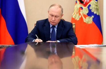 Путин повысил до генерал-полковника командующего группировкой «Центр» Мордвичева