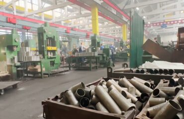 Шойгу обсудил на совещании вопросы производства артсистем и боеприпасов к ним