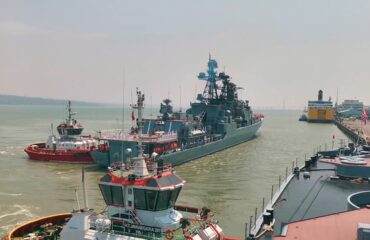 Боевые корабли Тихоокеанского флота зашли в порт Мьянмы